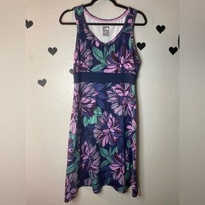 The North Face FlashDry Floral Athletic Dress – Women’s Medium